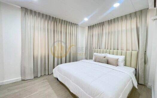 LTH16354 – House for Rent | Huai Khwang–Sutthisan | 5 Beds | 3 Baths | 50 Sq.wah | Pet-Friendly | 80K/Month