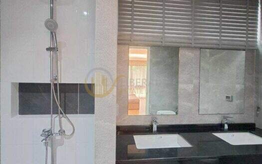 LTH16402 – Home Office / House For Rent | Feel Town Lat Phrao 101 | Near MRT Lat Phrao 101 | 270 Sq.m. | 3 Beds | 4 Baths | 80K/Month