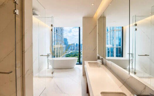 LTHC16400 – Luxury Condo For Rent | EI8HTEEN SEVEN | Witthayu Road | Near MRT Lumphini | 173 Sq.m. | 3 Beds | 4 Baths | 400K/Month