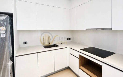 LTHC16398 – Luxury Condo For Rent | One89 Wireless | Near MRT Lumphini | 218 Sq.m. | 3 Beds | 4 Baths | 400K/Month